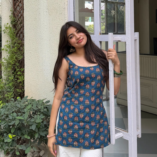 NEERJA-Strap Kurti