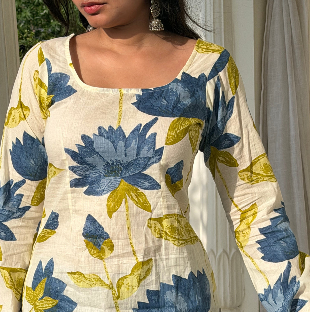 KASHISH Floral Bell Sleeves Kurti