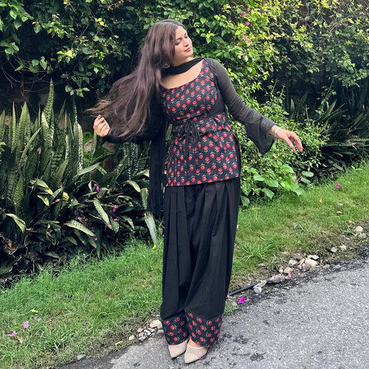 HANIA 4 Piece Farshi Set