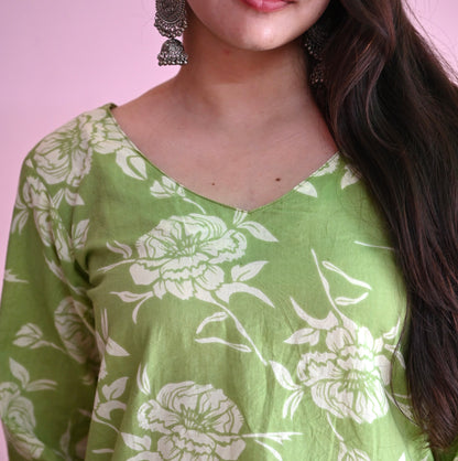 NARGIZ - BELL SLEEVES TOP