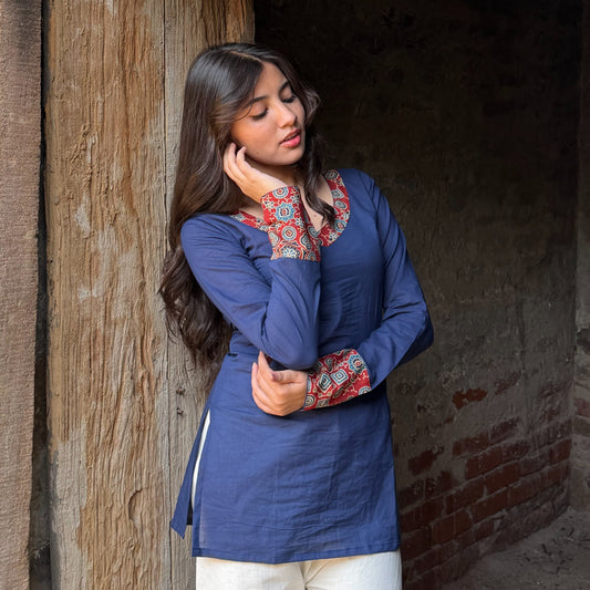 TARA-SCOOP V NECK KURTI