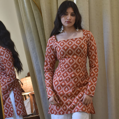 SUVARNA-CORSET BACK KURTI
