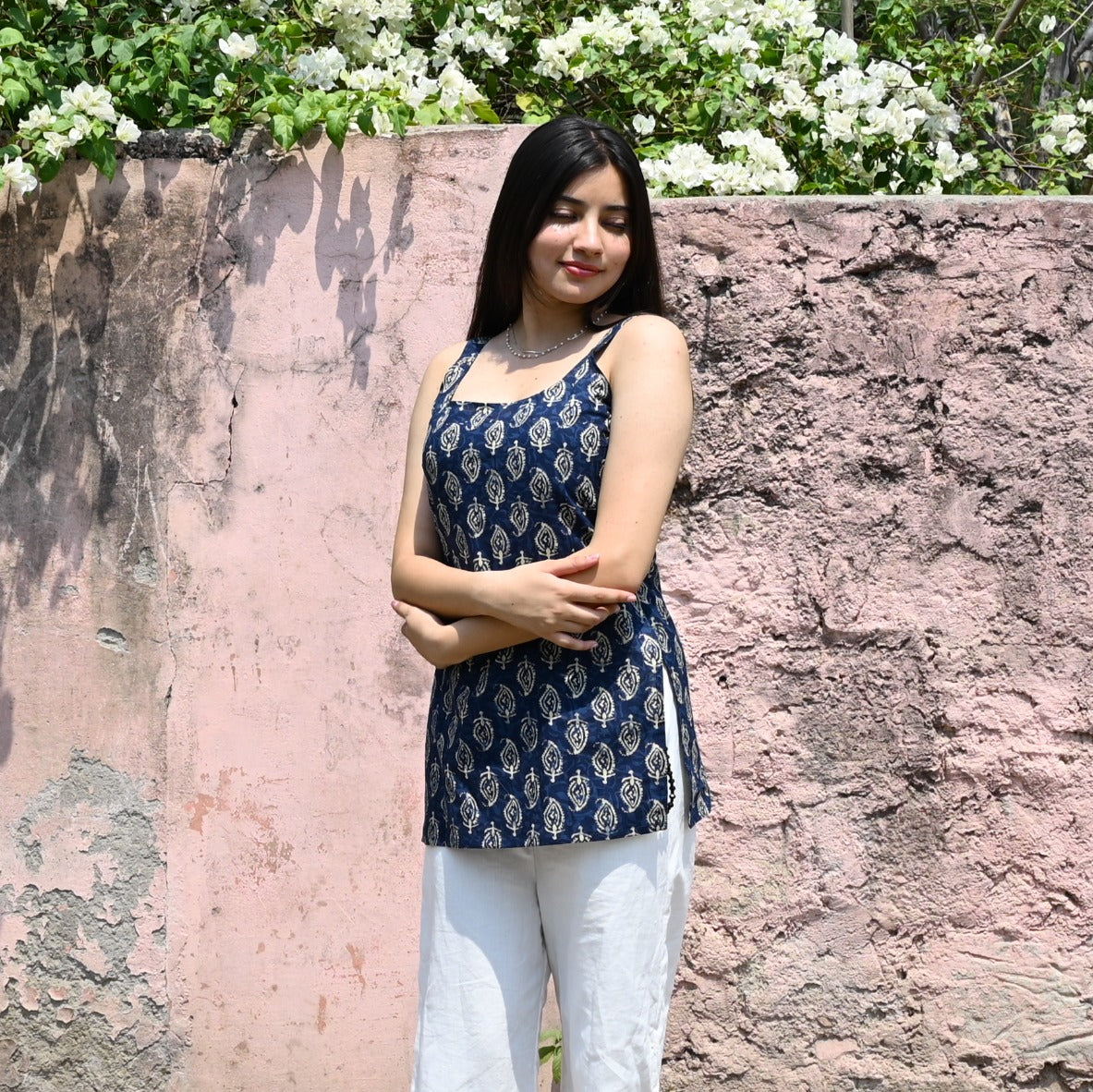 LAYA-CUT SLEEVES KURTI