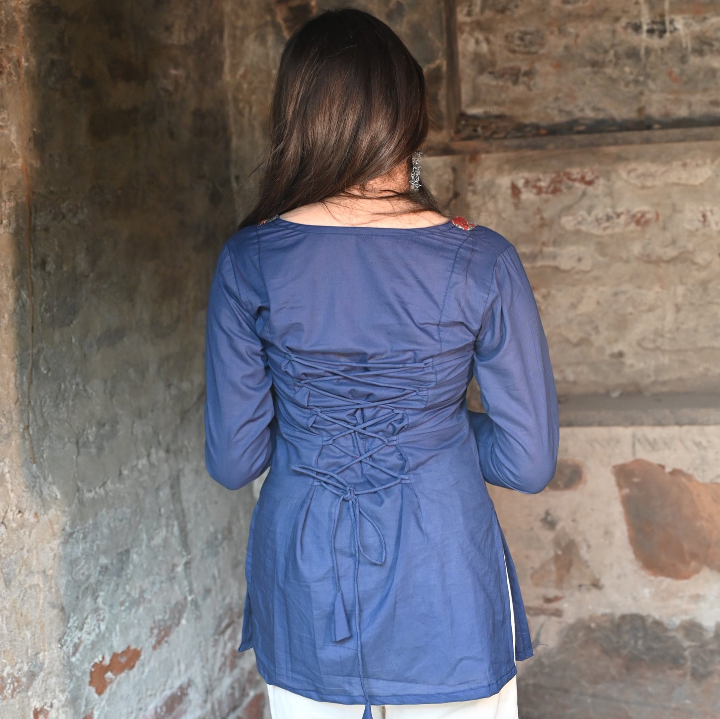TARA-SCOOP V NECK KURTI