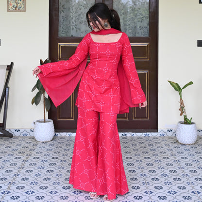 KAREENA - 90's Style Three Piece Set