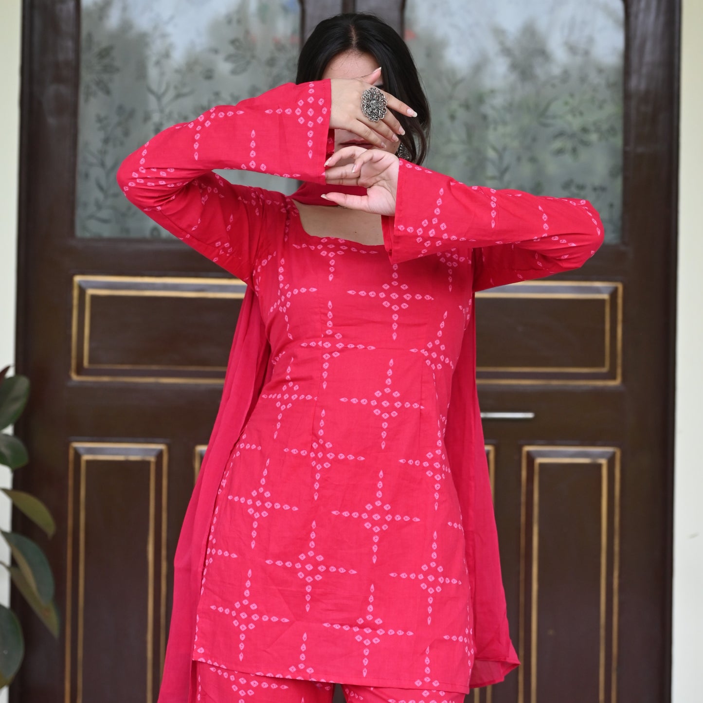 KAREENA - 90's Style Three Piece Set