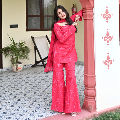 KAREENA - 90's Style Three Piece Set