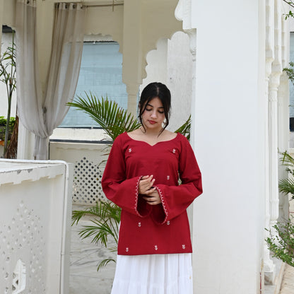 GULNAAR Embroidered Kurti