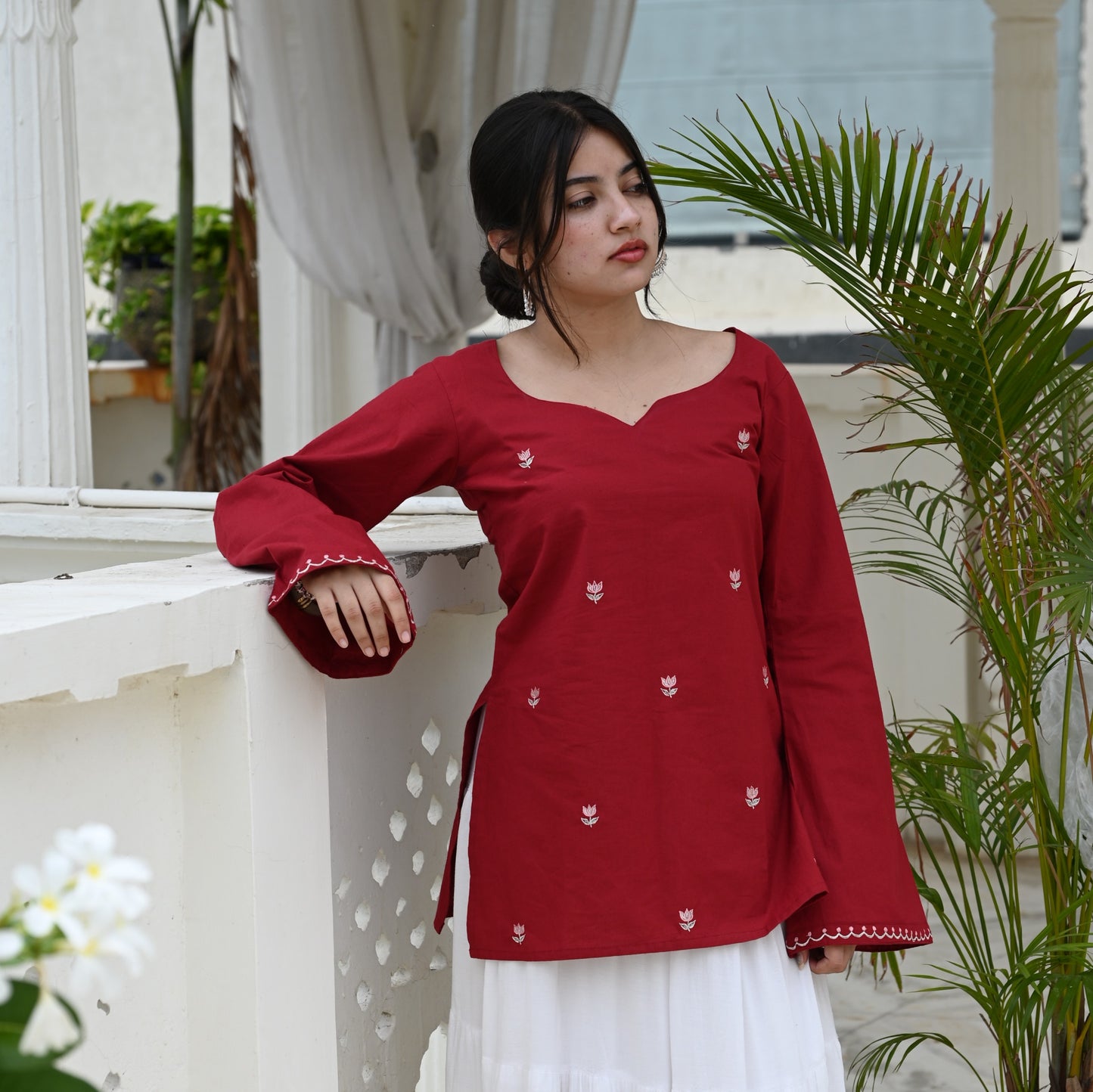GULNAAR Embroidered Kurti