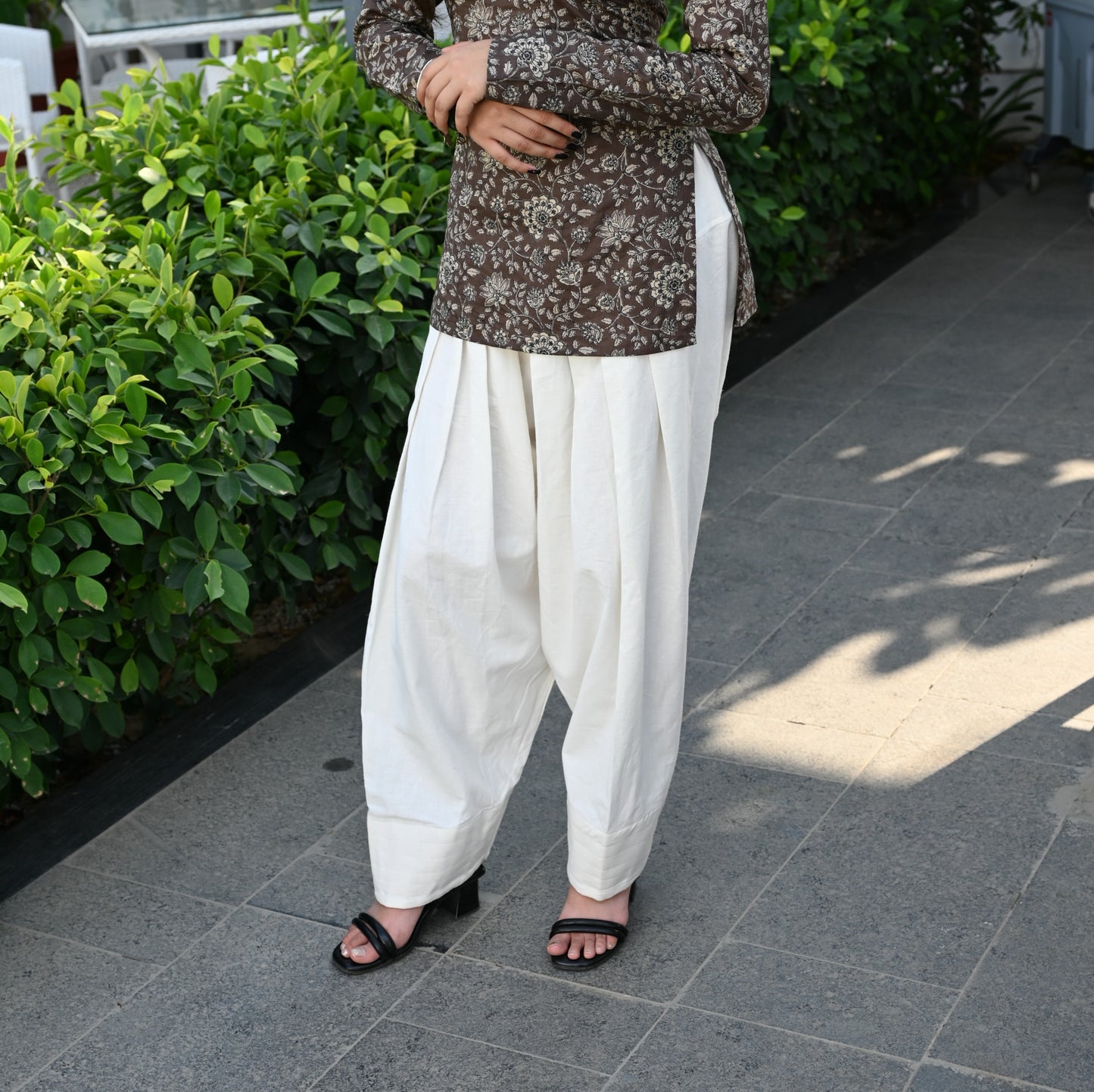 FARSHI SALWAR by FC