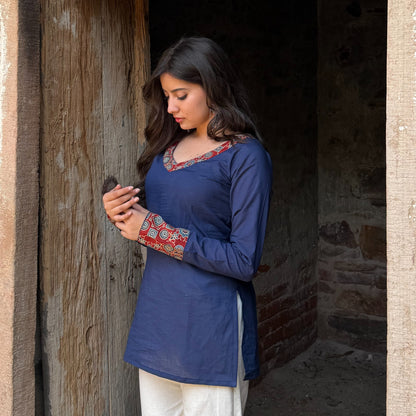 TARA-SCOOP V NECK KURTI
