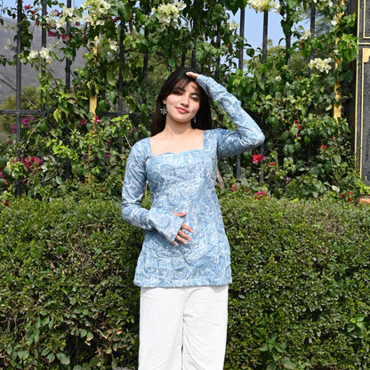 SUNAINA - Sweetheart Neckline Top