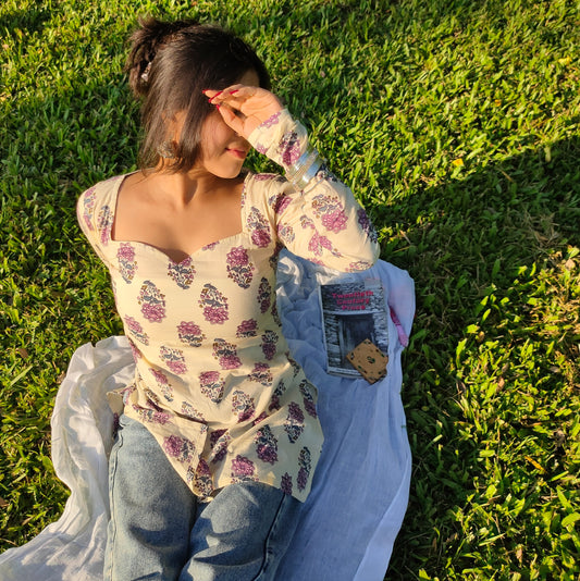 SIA - Sweetheart Neck