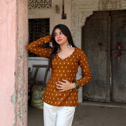 SUNEHRI - V NECK KURTI