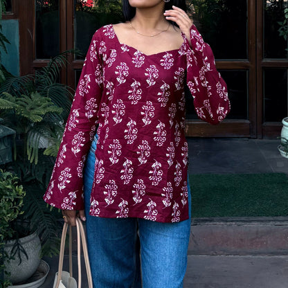 SANA - Sweetheart Neck