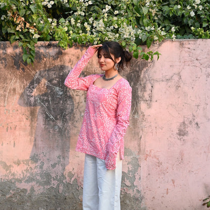 MISHTI - Adjuster Back 90s Kurti