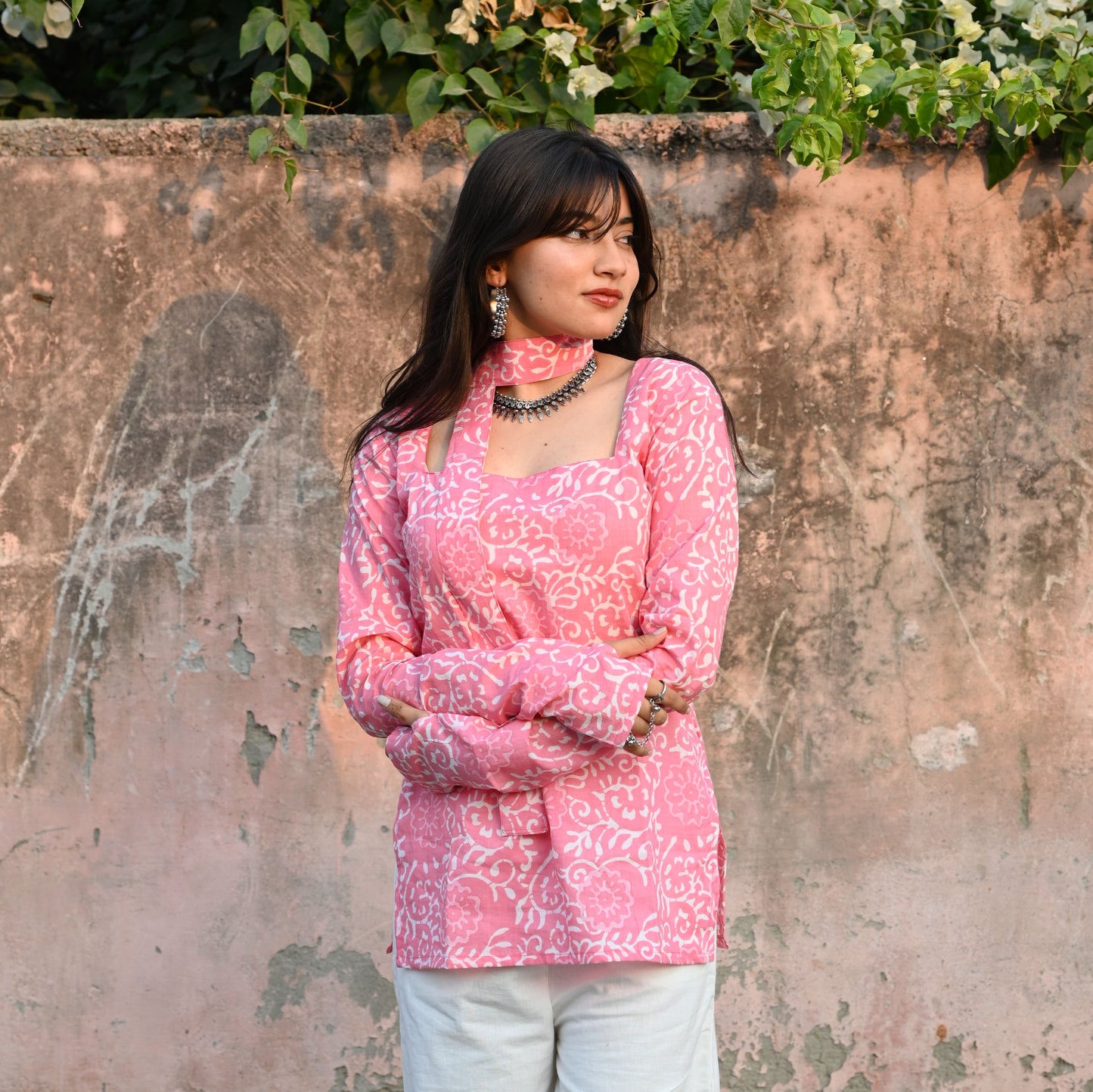 MISHTI - Adjuster Back 90s Kurti
