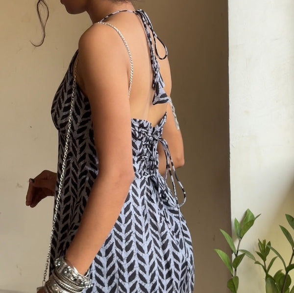 BEBO - Halter Neck