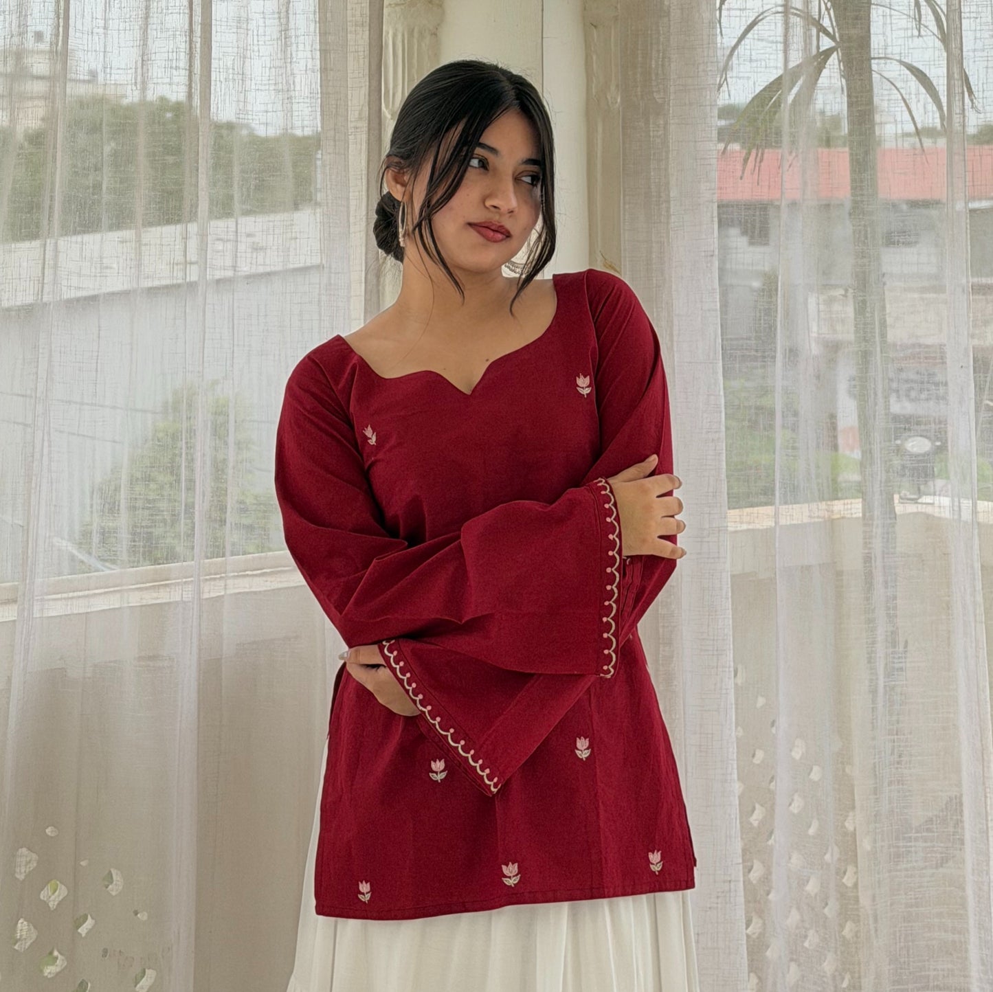 GULNAAR Embroidered Kurti