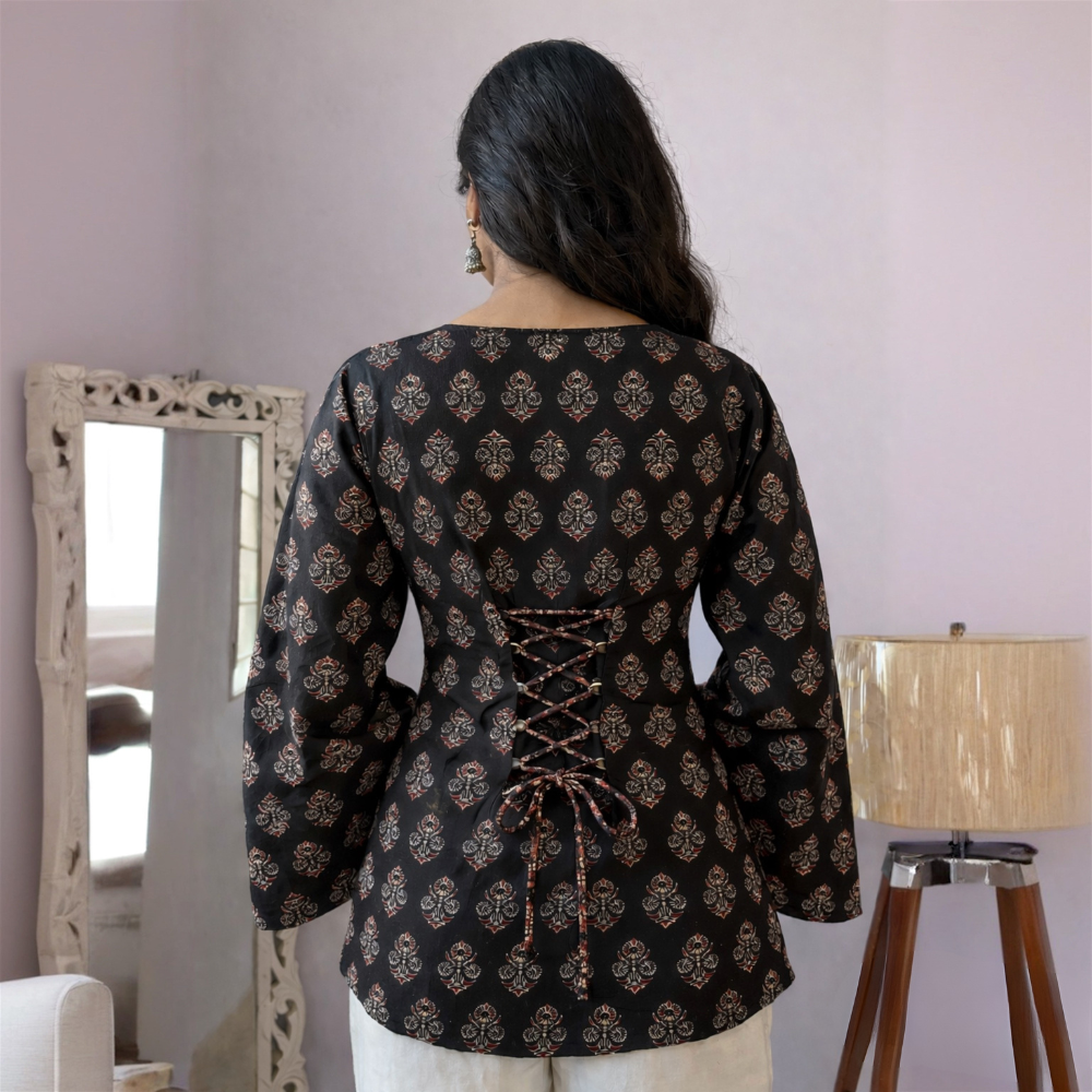 KYRA - Keyhole Neck Kurti